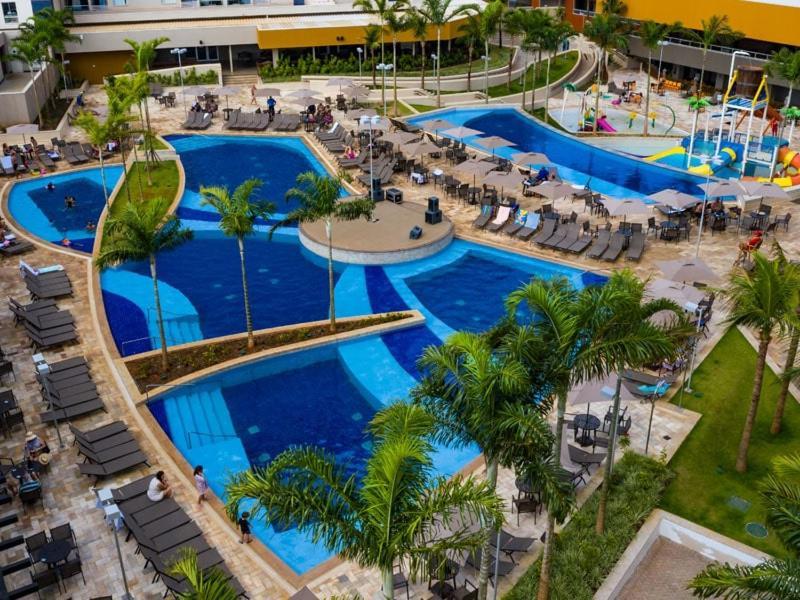 Enjoy Solar Das Aguas Park Resort Olímpia 外观 照片 The swimming pool at the resort